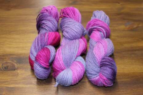 Handf�rgat 3-tr ullgarn raggsockor 100g 80-tals punk